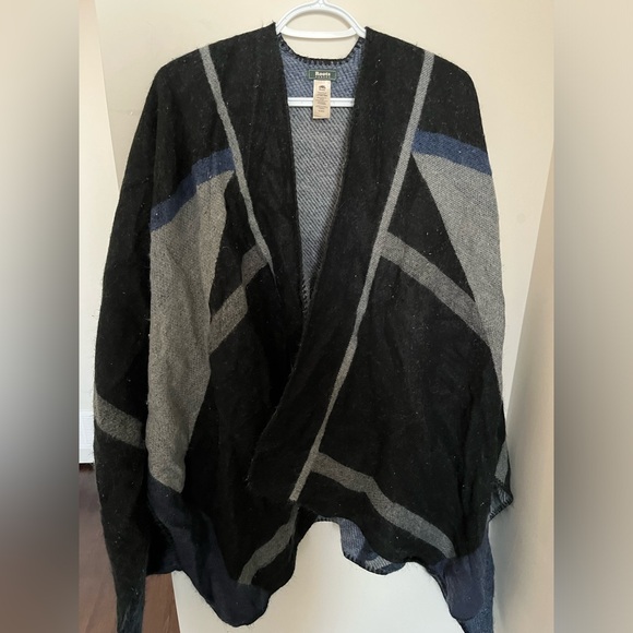 Roots Blanket Scarf - Picture 2 of 3